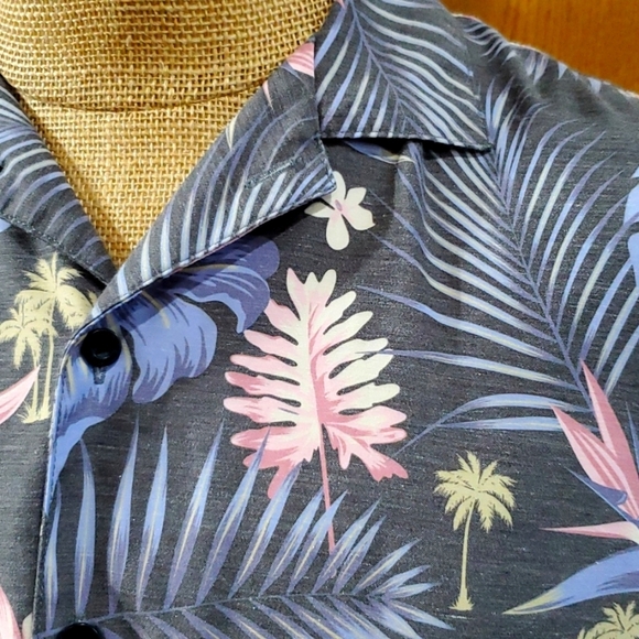 Neff summer tropical floral print pink purple on grey short sleeve - Picture 3 of 6